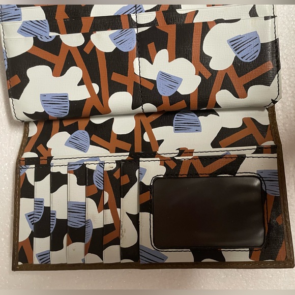 EUC “Fossil Logan” Brown & Multi-color Genuine Leather Clutch Wallet w/Snap Flap - Picture 3 of 16